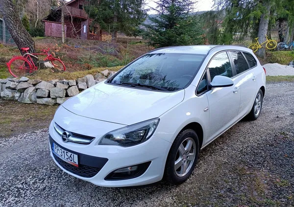 samochody osobowe Opel Astra cena 24900 przebieg: 238500, rok produkcji 2015 z Szczyrk